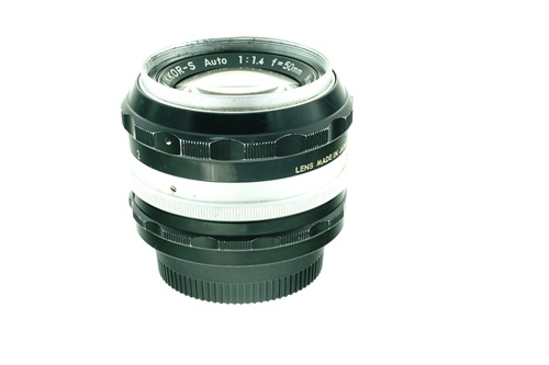 Nikon 50mm f1.4  รูปขนาดปก ลำดับที่ 6 Nikon 50mm f1.4