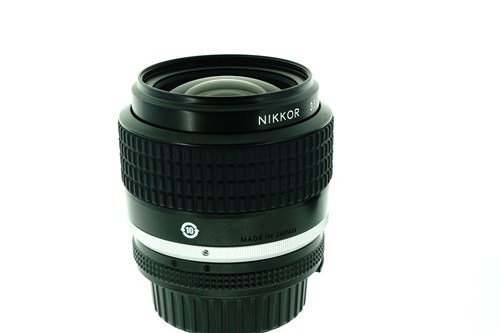 Nikon 35mm f1.4  รูปขนาดปก ลำดับที่ 6 Nikon 35mm f1.4