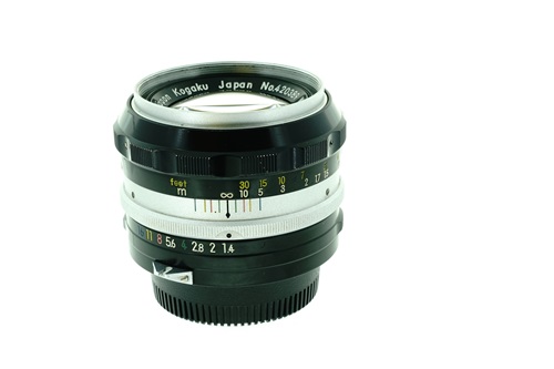 Nikon 50mm f1.4  รูปขนาดปก ลำดับที่ 2 Nikon 50mm f1.4
