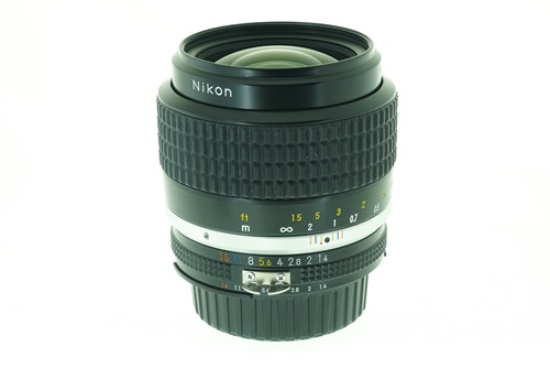 Nikon 35mm f1.4  รูปขนาดปก ลำดับที่ 2 Nikon 35mm f1.4