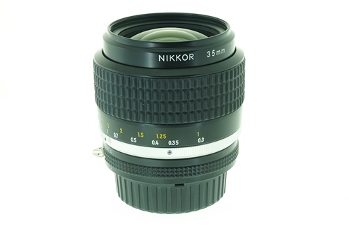 Nikon 35mm f1.4  รูปขนาดปก ลำดับที่ 3 Nikon 35mm f1.4