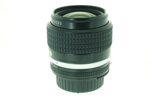 Nikon 35mm f1.4  รูปขนาดปก ลำดับที่ 5 Nikon 35mm f1.4
