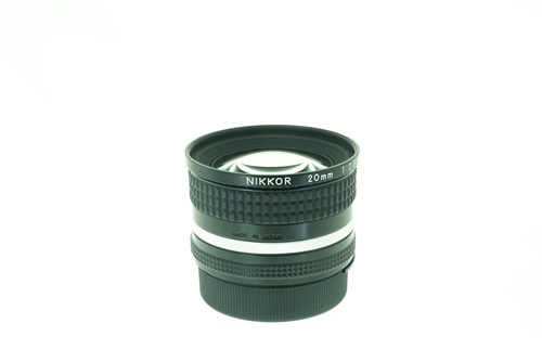 Nikon 20mm f2.8  รูปขนาดปก ลำดับที่ 5 Nikon 20mm f2.8