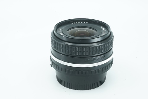 Nikon Series E 28mm f2.8  รูปขนาดปก ลำดับที่ 5 Nikon Series E 28mm f2.8