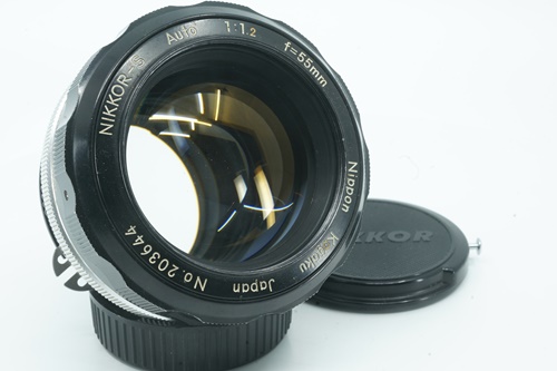 Nikkor-S 55mm f1.2  รูปขนาดปก ลำดับที่ 1 Nikkor-S 55mm f1.2