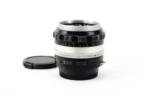 Nikon 50mm f1.4 (Non-Ai)  รูปขนาดปก ลำดับที่ 3 Nikon 50mm f1.4 (Non-Ai) Picture 3